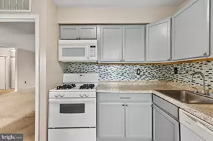 5858 Thunder Hill Rd, Columbia, MD 21045 - Photo 15