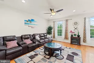 8056 Locust Mill St, Ellicott City, MD 21043 - Photo 3