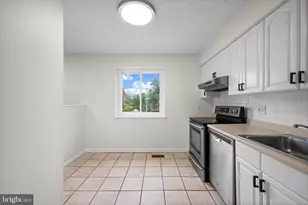 5877 Critter Ct, Elkridge, MD 21075 - Photo 11