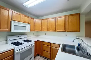 9151 Gracious End Ct, Columbia, MD 21046 - Photo 7