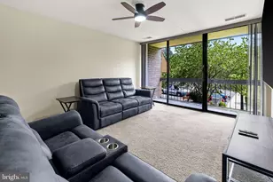 8721 Hayshed Ln, Columbia, MD 21045 - Photo 5