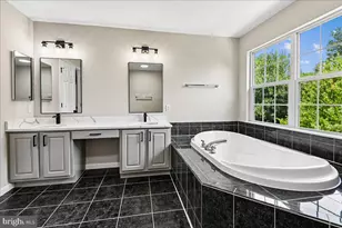 6034 Florey Rd, Hanover, MD 21076 - Photo 7