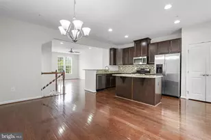 8621 Enoch Pratt Dr, Ellicott City, MD 21043 - Photo 7