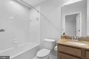 8621 Enoch Pratt Dr, Ellicott City, MD 21043 - Photo 15