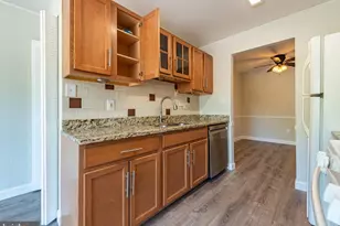 8723 Hayshed Ln, Columbia, MD 21045 - Photo 5