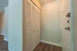 8723 Hayshed Ln, Columbia, MD 21045 - Photo 3