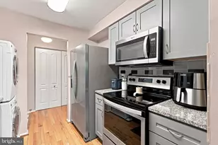 8555 Falls Run Rd, Ellicott City, MD 21043 - Photo 19