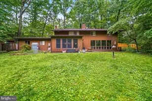 8545 Pineway Ct, Laurel, MD 20723 - Photo 7