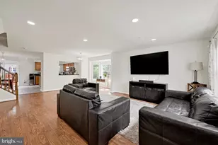 6211 Deep Earth Ln, Columbia, MD 21045 - Photo 3