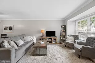 6986 Ducketts Ln, Elkridge, MD 21075 - Photo 5