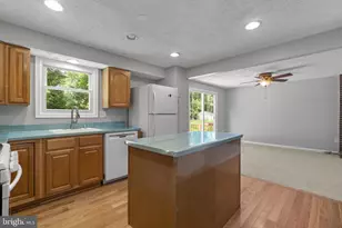 8428 Braddock Way, Columbia, MD 21046 - Photo 15