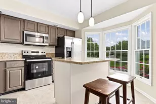 8068 Brightwood Ct, Ellicott City, MD 21043 - Photo 9