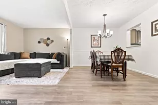 8068 Brightwood Ct, Ellicott City, MD 21043 - Photo 7