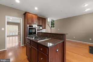 8916 Lee Manor Dr, Ellicott City, MD 21043 - Photo 13