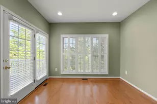 8916 Lee Manor Dr, Ellicott City, MD 21043 - Photo 17