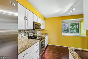 7000 Knighthood Ln, Columbia, MD 21045 - Photo 19