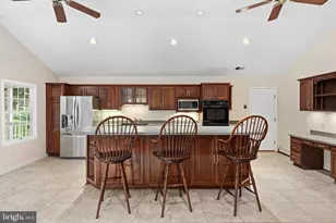 10782 W Crestview Ln, Laurel, MD 20723 - Photo 9