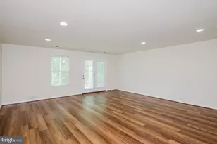8607 Enoch Pratt Dr, Ellicott City, MD 21043 - Photo 5