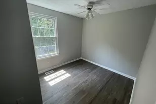 9412 Chippenham Dr, Laurel, MD 20723 - Photo 11