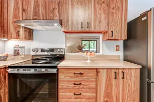 8927 Skyrock Ct, Columbia, MD 21046 - Photo 5