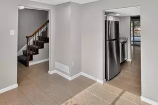 6556 Pennacook Ct, Columbia, MD 21045 - Photo 9