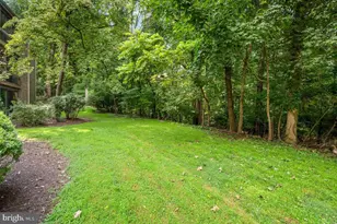 10572 Twin Rivers Rd, Columbia, MD 21044 - Photo 3