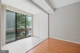 10572 Twin Rivers Rd, Columbia, MD 21044 - Photo 9