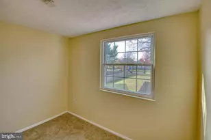 9220 Pinenut Ct, Laurel, MD 20723 - Photo 15