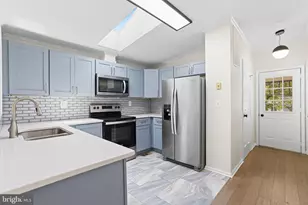 8902 Josephs Coat Ct, Jessup, MD 20794 - Photo 11