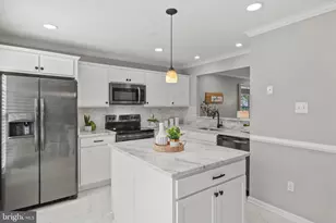 4870 Dorsey Hall Dr, Ellicott City, MD 21042 - Photo 9