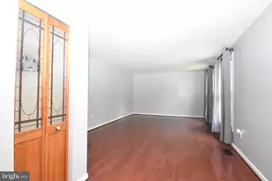 8673 Cooperhawk Ct, Columbia, MD 21045 - Photo 3