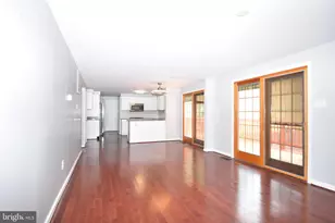 8673 Cooperhawk Ct, Columbia, MD 21045 - Photo 5
