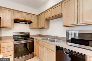 7114 Maiden Point Pl, Elkridge, MD 21075 - Photo 17