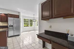 10035 Reed Ln, Ellicott City, MD 21042 - Photo 17