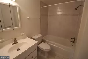 10850 Green Mountain Cir, Columbia, MD 21044 - Photo 11