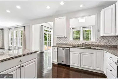 7239 Lyndsey Way, Elkridge, MD 21075 - Photo 11