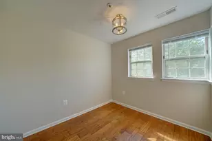 8393 Montgomery Run Rd, Ellicott City, MD 21043 - Photo 9
