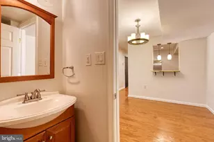 10564 Cross Fox Ln, Columbia, MD 21044 - Photo 7