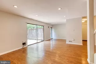 10564 Cross Fox Ln, Columbia, MD 21044 - Photo 5