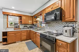 8405 Jopenda Dr, Ellicott City, MD 21043 - Photo 11