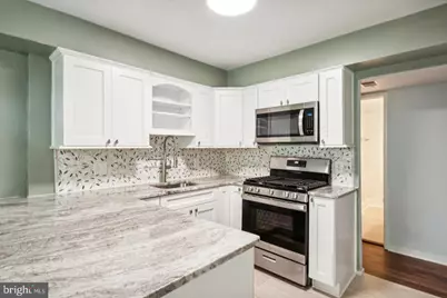 5667 Harpers Farm Road #E, Columbia, MD 21044 - Photo 5