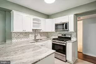 5667 Harpers Farm Rd, Columbia, MD 21044 - Photo 5