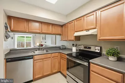 8805 Willowwood Way, Jessup, MD 20794 - Photo 9