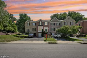 8418 Timberland Cir, Ellicott City, MD 21043 - Photo 3