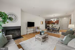 10205 Wincopin Cir, Columbia, MD 21044 - Photo 9