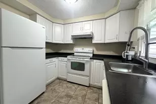 8204 Wellington Pl, Jessup, MD 20794 - Photo 11