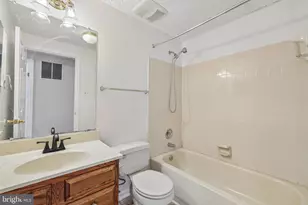 8918 Pembrook Woods, Laurel, MD 20723 - Photo 19