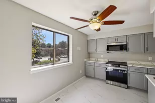 7235 Talisman Ln, Columbia, MD 21045 - Photo 13