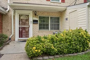 9240 Bridle Path Ln, Laurel, MD 20723 - Photo 3