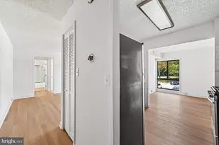 5911 Tamar Dr, Columbia, MD 21045 - Photo 9